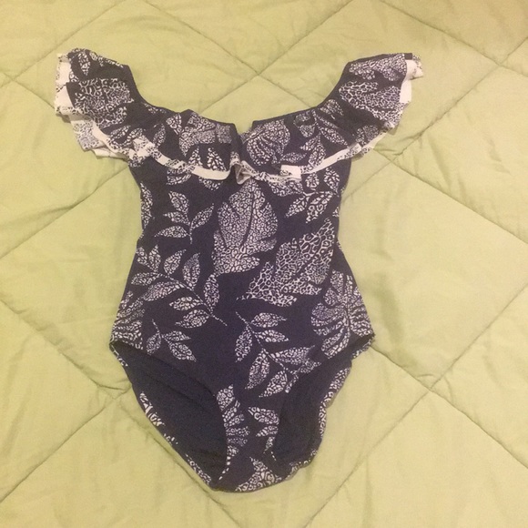 Red Carter off shoulder bathing suit - Picture 3 of 4